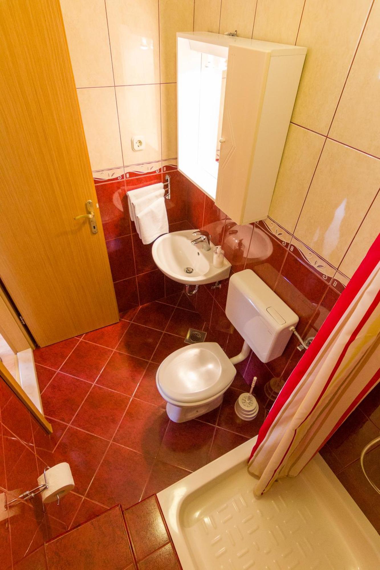 Apartman Vulić Apartment Tučepi Exterior foto